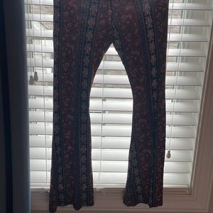 Super cute high waisted flare leggings